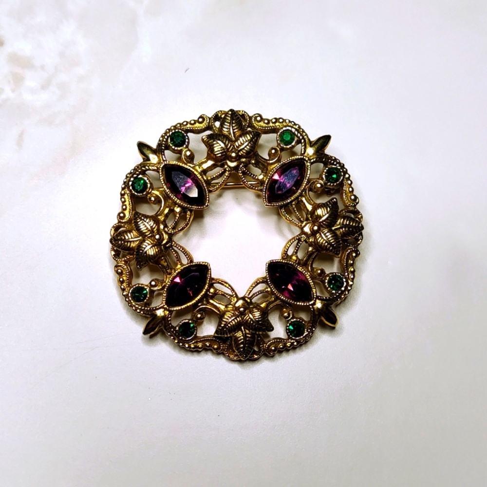 Costume Jewelry Brooch